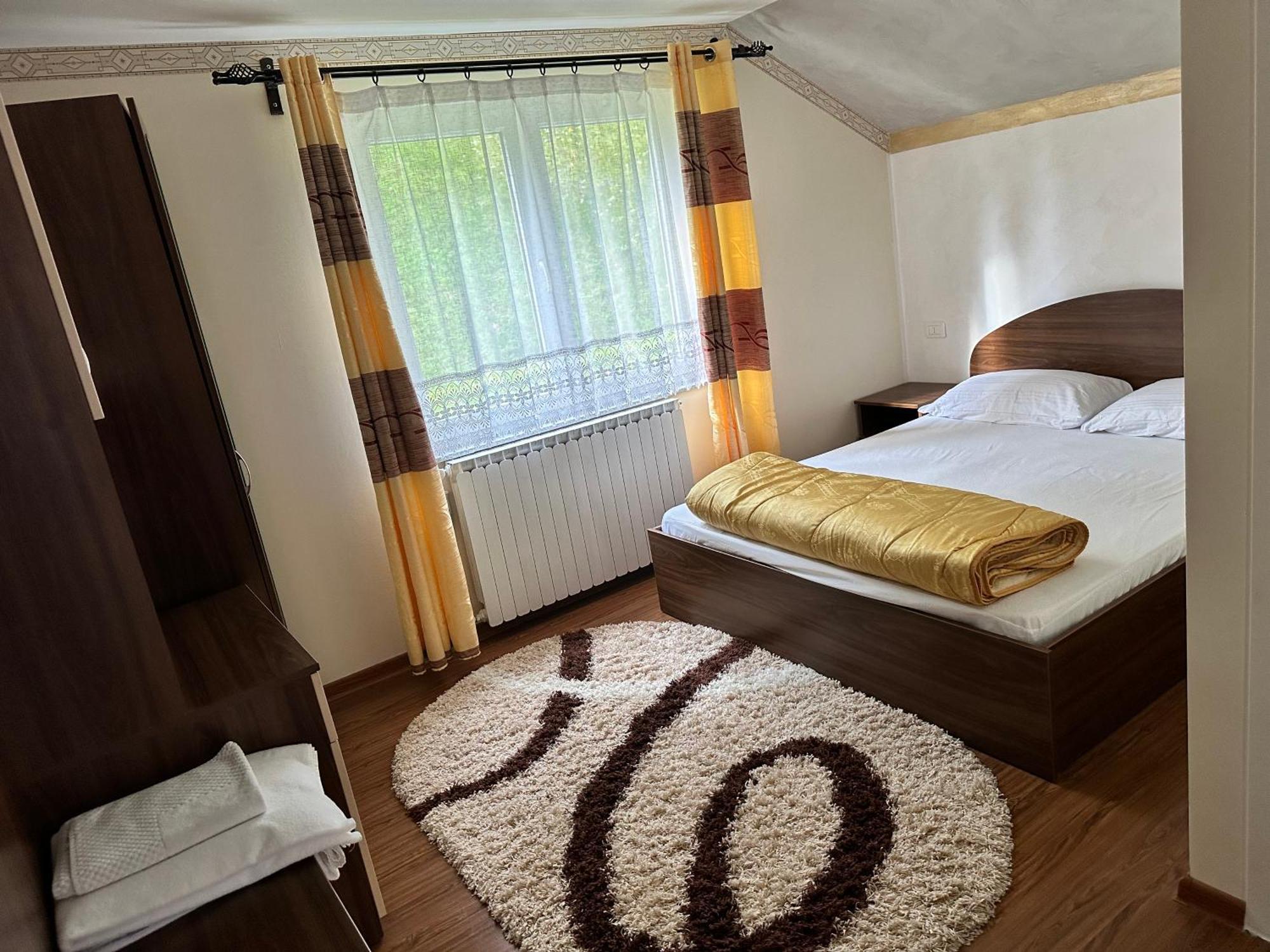 Pensiunea 3Flori De Colt Hotell Statiunea Exteriör bild