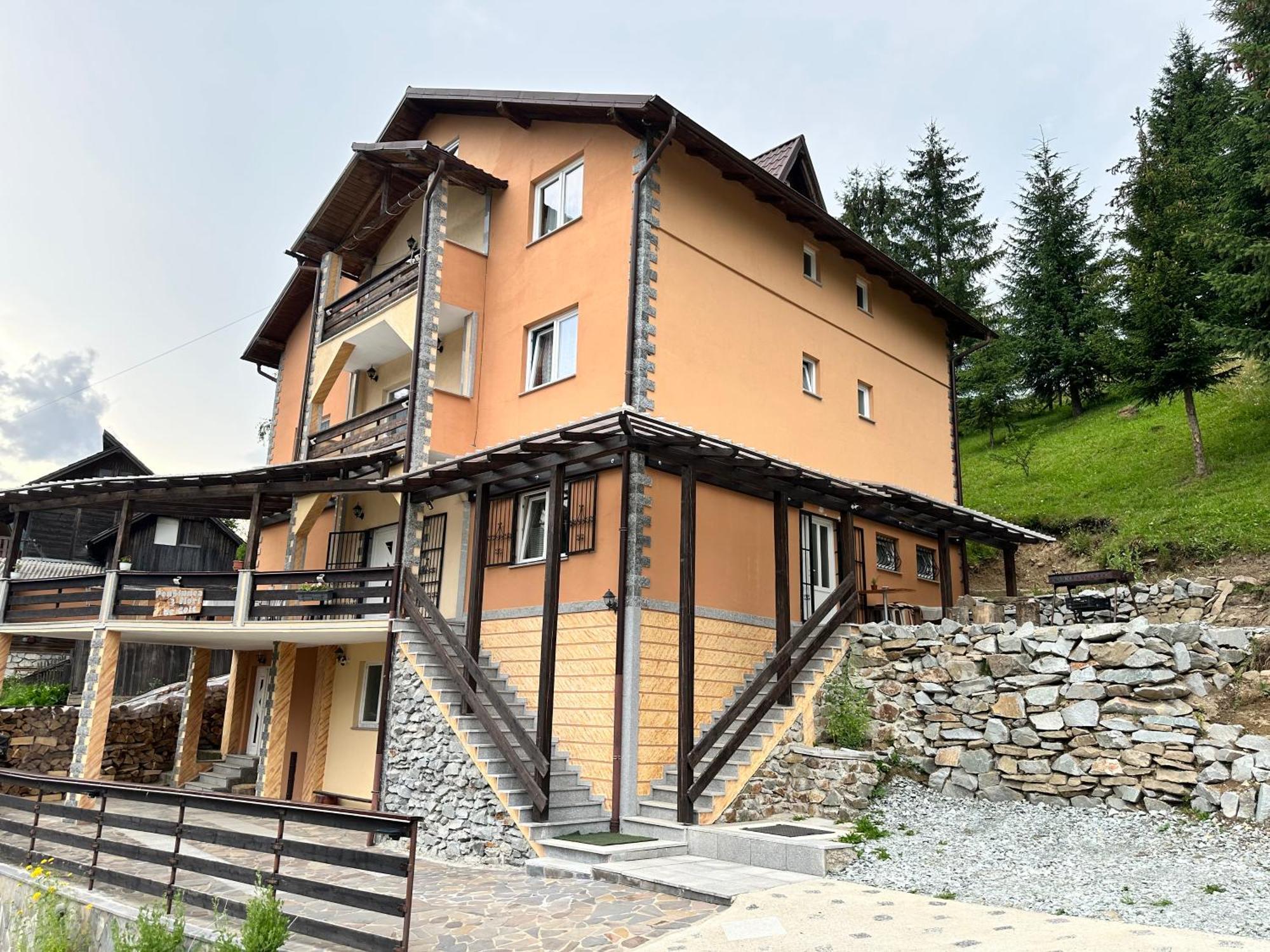Pensiunea 3Flori De Colt Hotell Statiunea Exteriör bild
